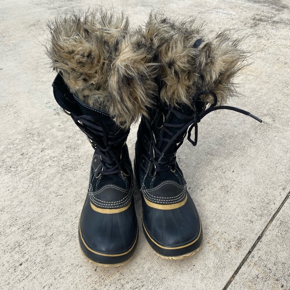 Sorel Joan of Arctic boots - Picture 2 of 11
